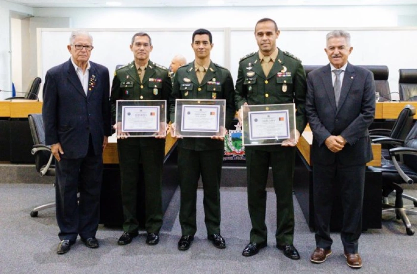 Imagem Homenagens a quatro militares na ALPB