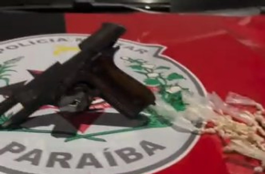 Imagem Arma e drogas apreendidas em ação da Polícia Militar