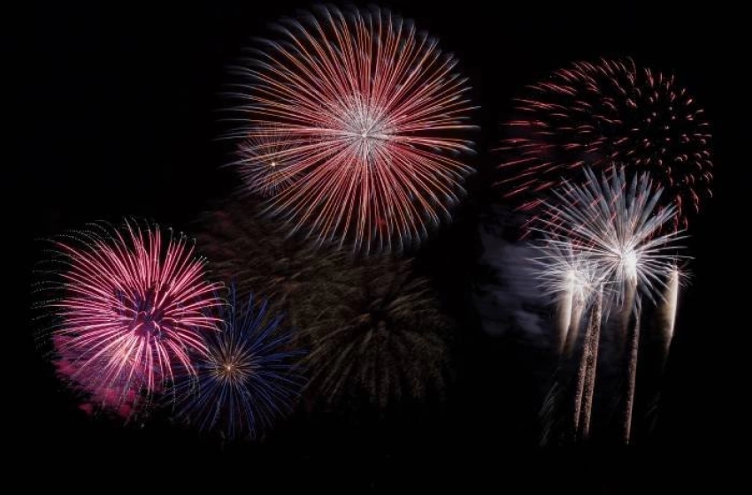 Imagem Fogos de artifícios com ruídos