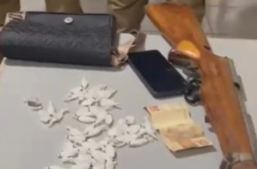 Imagem Prisão por Porte Ilegal de Arma de Fogo e Tráfico de Drogas