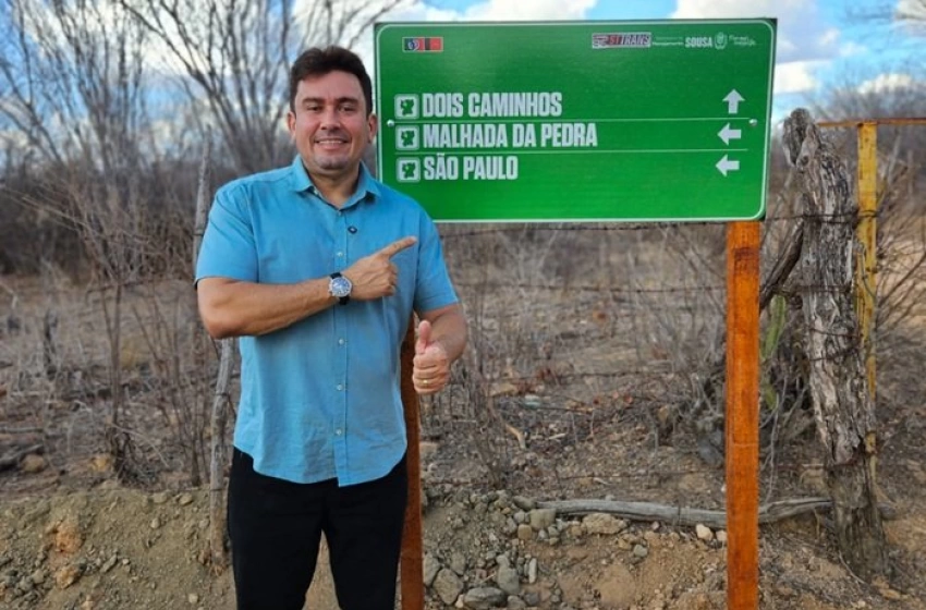 Imagem Instalação de placas de identificação em comunidades