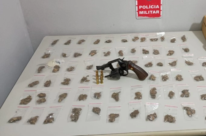Imagem Material ilícito apreendido em ação da Polícia Militar