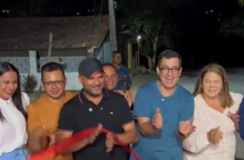 Imagem Entrega de pavimentação total do distrito de Areia Vermelha, em Sobrado