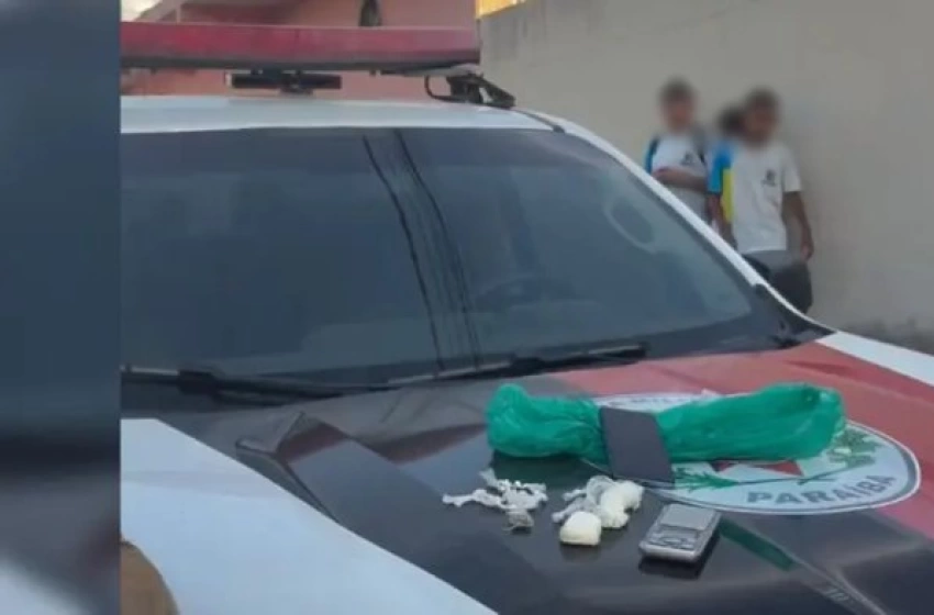 Imagem Drogas apreendidas em ação da Polícia Militar