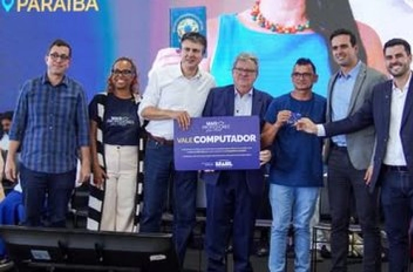 Imagem Entrega de novos ônibus escolares para a Paraíba