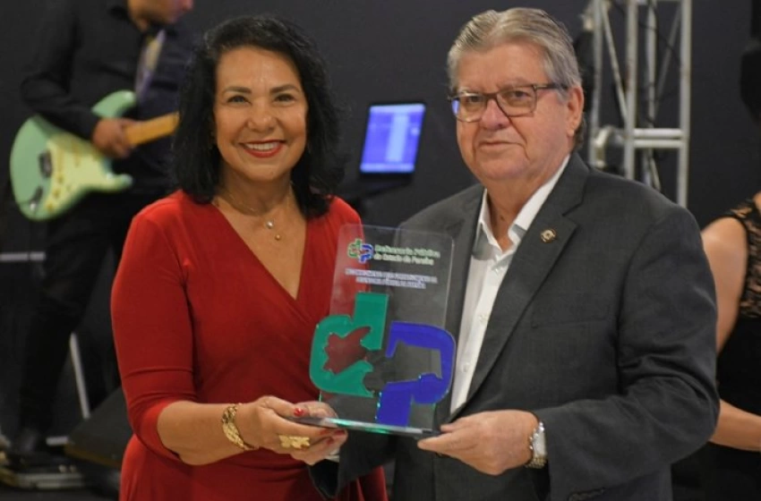 Imagem Homenagem da Defensoria Pública à João Azevêdo