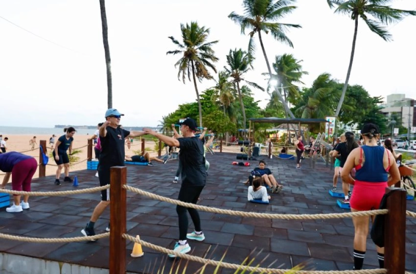 Imagem Ações em praias, parques e praças