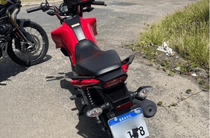 Imagem Moto apreendida pela PRF na Paraíba 