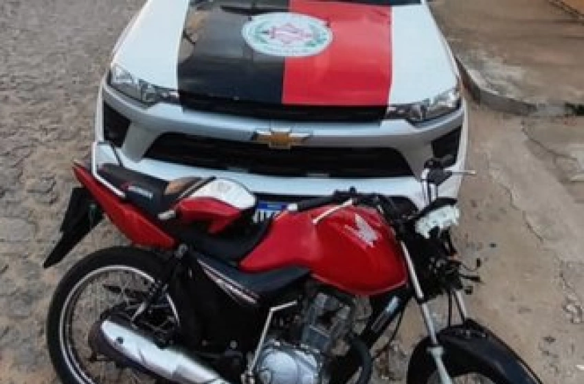 Imagem Moto com queixa de furto recuperada