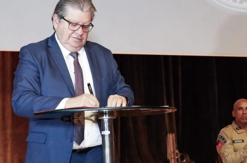 Imagem Governador da Paraíba João Azevêdo 