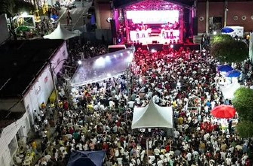 Imagem Tradicional festa de Réveillon de Aparecida