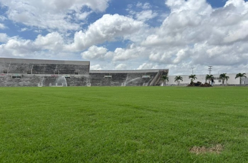 Imagem Estádio Almeidão, em João Pessoa