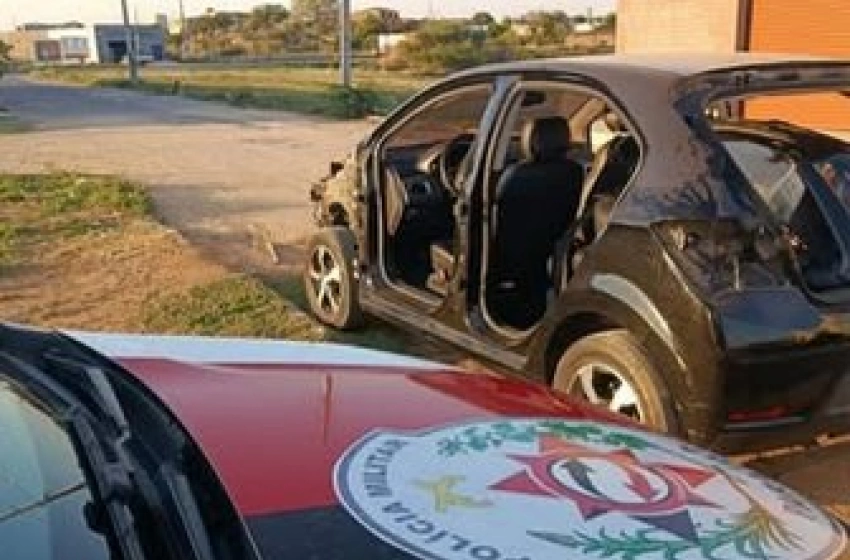 Imagem Veículo recuperado pela PM em Cajazeiras