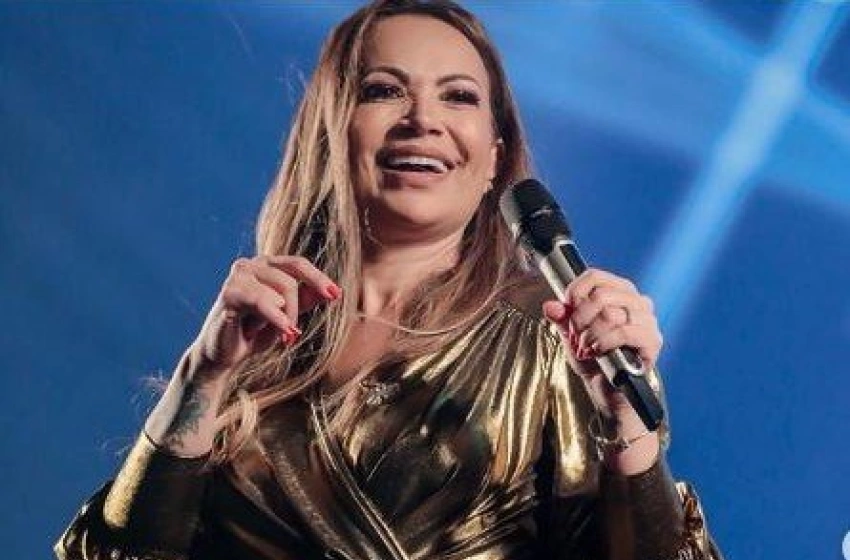 Imagem Cantora Solange Almeida