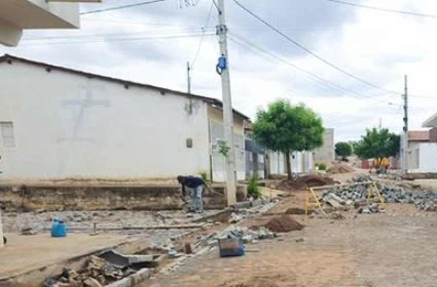 Imagem Calçamento em ruas de Aparecida 