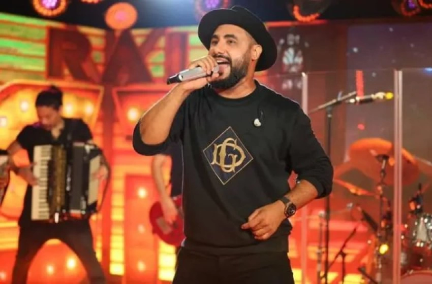 Imagem Cantor Raí Soares, líder da banda Saia Rodada