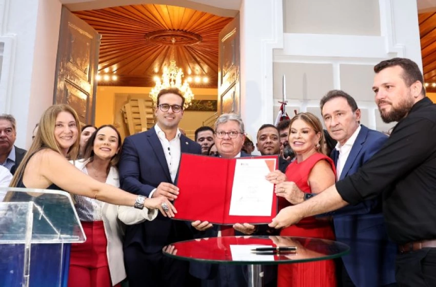 Imagem Entrega do Palácio dos Despachos