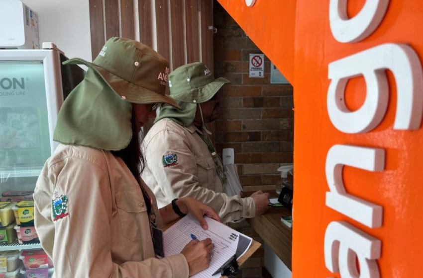 Imagem Entrega da cartilha educativa ‘Minha Praia – Da Minha Praia eu cuido’