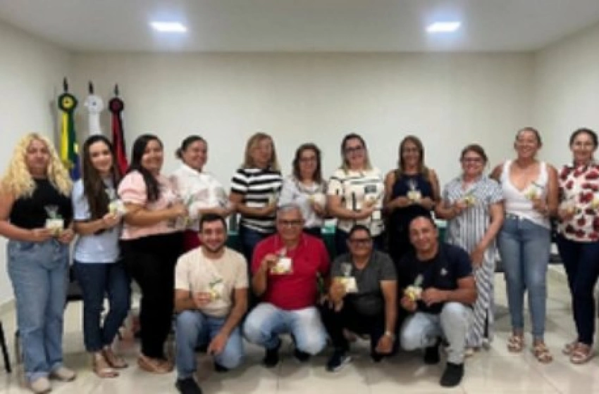 Imagem Reunião sobre calendário escolar de 2026