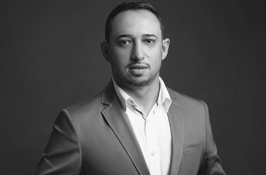 Imagem Yatha Anderson, enfermeiro e professor universitário