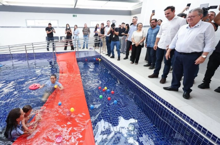 Imagem Entrega de piscina terapêutica da Apae de Campina Grande