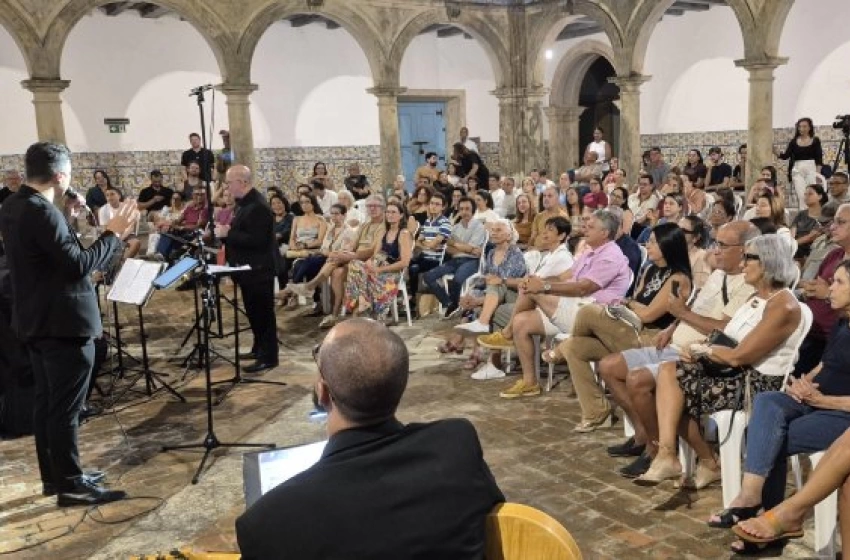 Imagem Cantor Túlio Melo