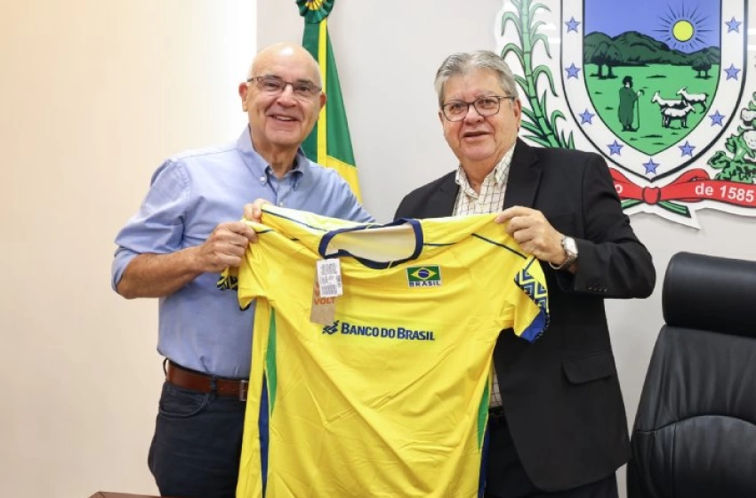 Imagem Governador João Azevêdo e o presidente da Confederação Brasileira de Voleibol, Radames Lattari