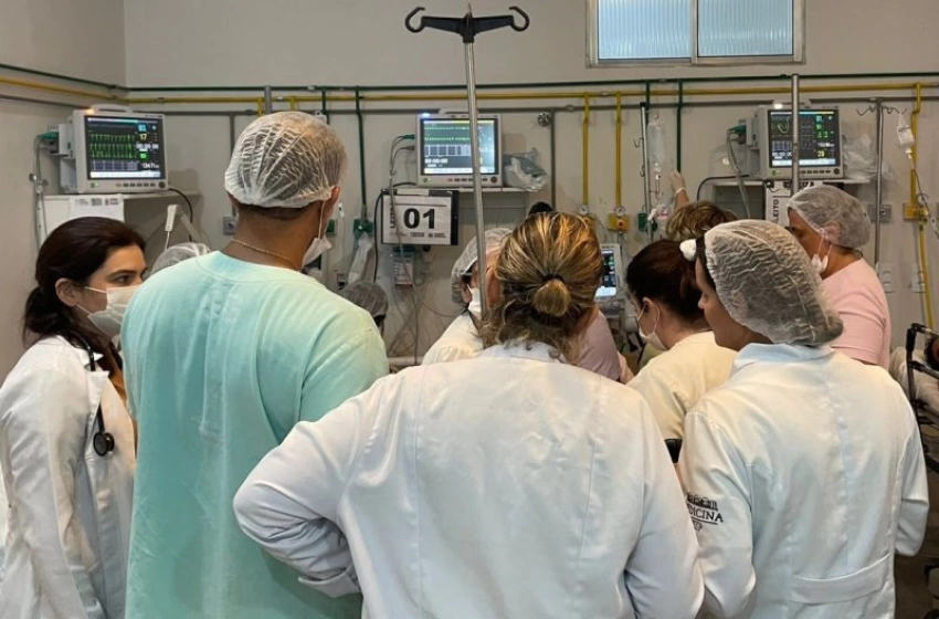 Imagem Equipe do Hospital Edson Ramalho salva bebê vítima de choque elétrico após uma hora de reanimação