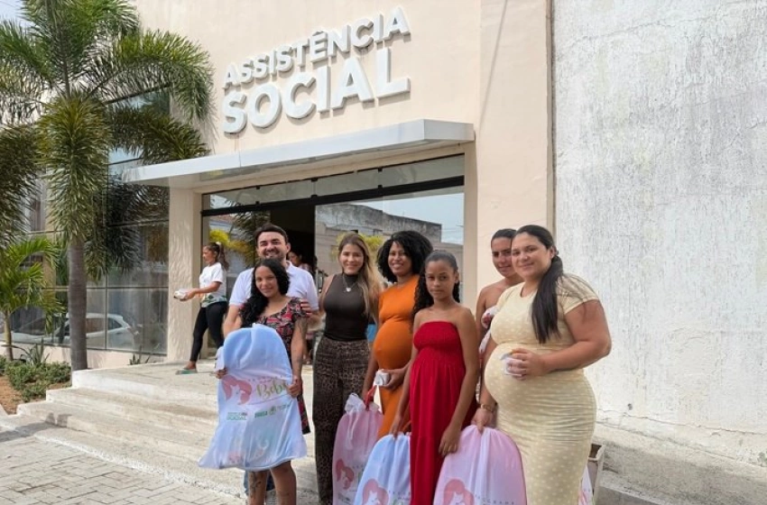 Imagem Entrega kits enxovais a gestantes do Programa Meu Bebê