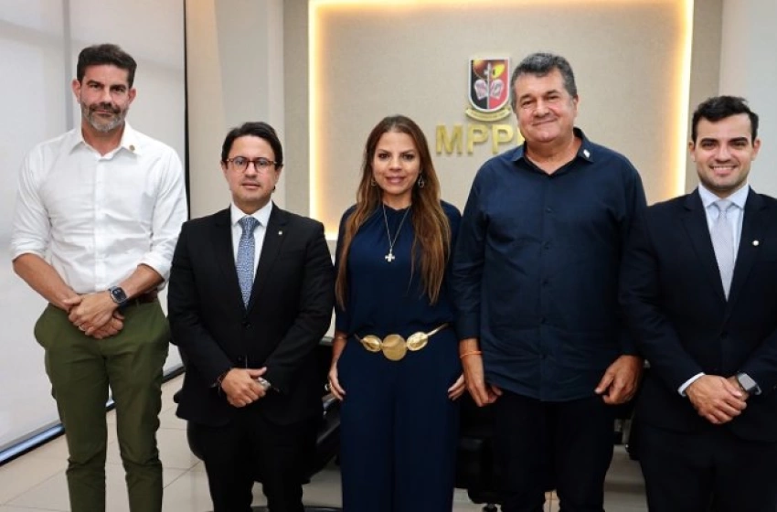 Imagem Reunião entre o MP e a Famup