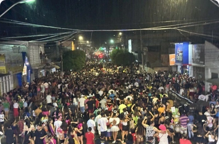 Imagem Desfile do Bloco das Virgens 