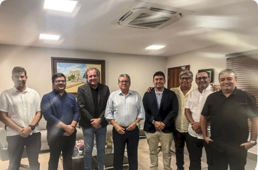 Imagem Grupo Politico de Sousa com o Governador João Azevedo