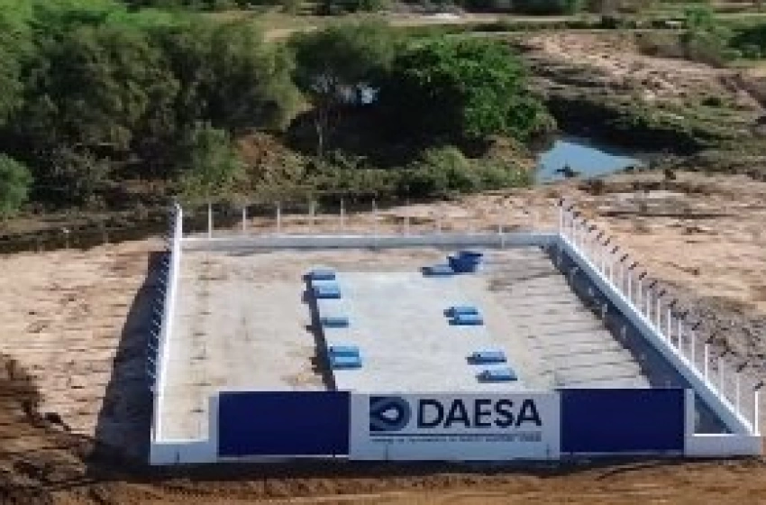 Imagem Helder Carvalho entrega fossão e amplia saneamento, beneficiando mais de mil residências em Sousa