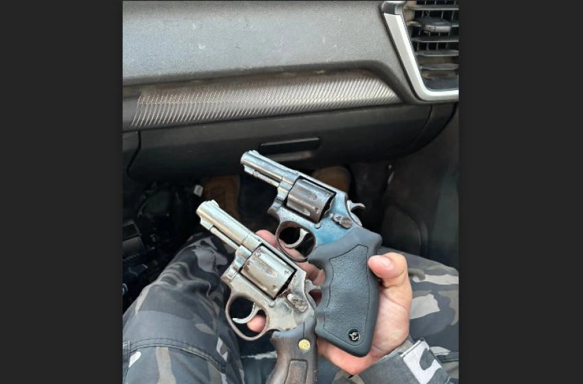 Imagem Armas de fogo apreendidas em ação da PM
