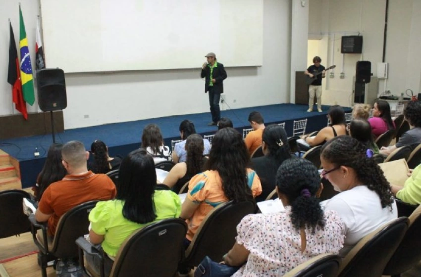 Imagem Formação com cuidadores voluntários