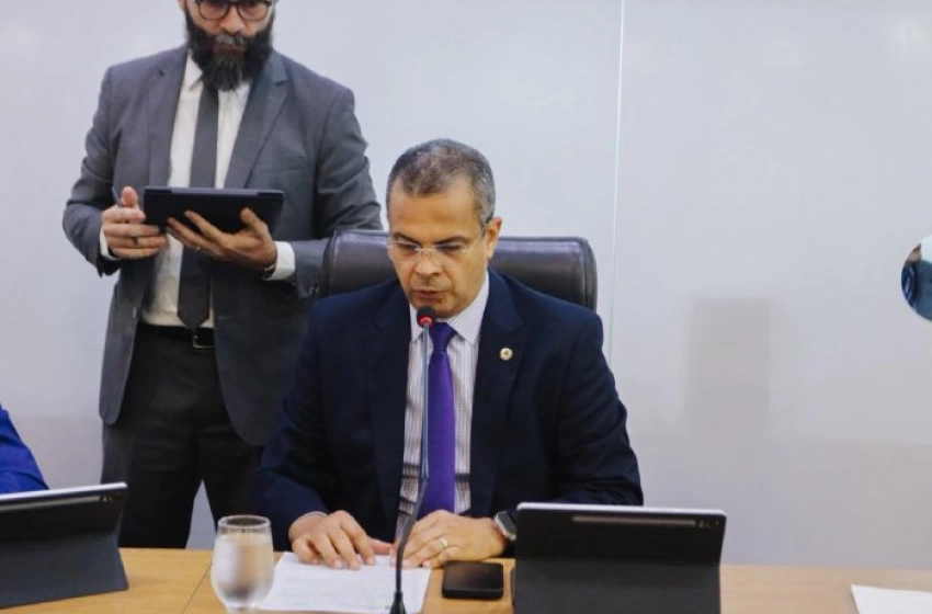 Imagem Deputado estadual Jutay Menezes