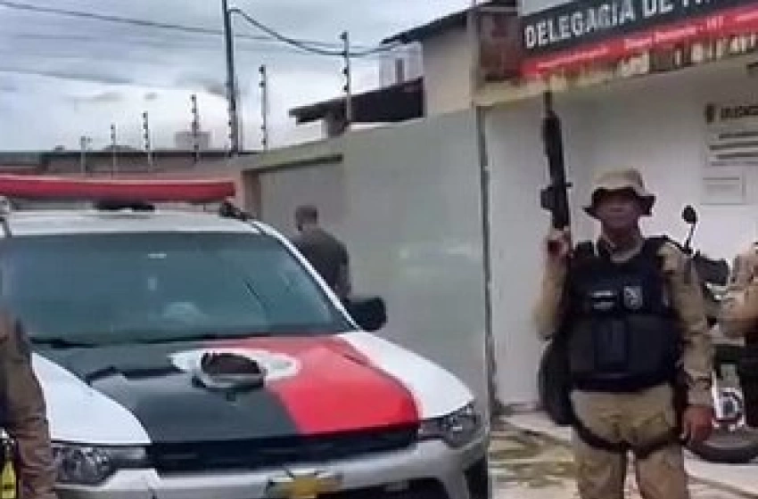 Imagem Drogas apreendidas em ação da Polícia Militar