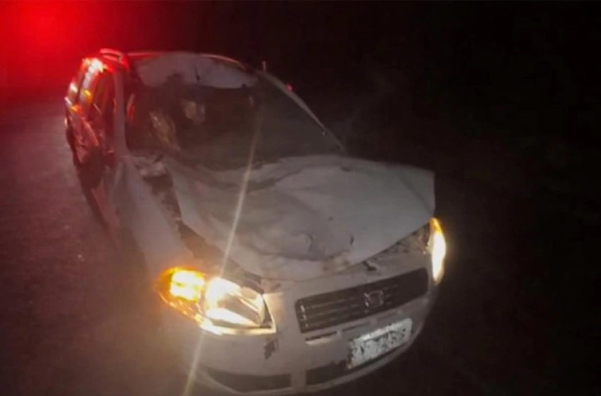 Imagem Carro que se envolveu em acidente na PB-400