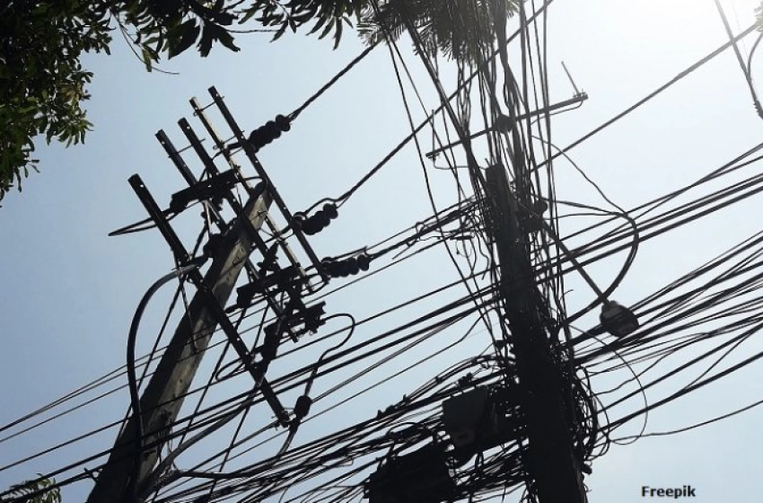 Imagem Fiações nos postes de Santa Rita 