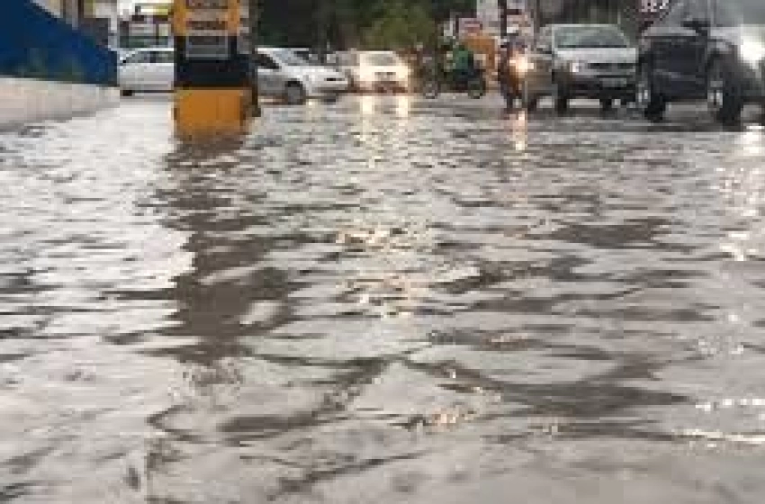 Imagem Alerta máximo para chuvas e ventos fortes