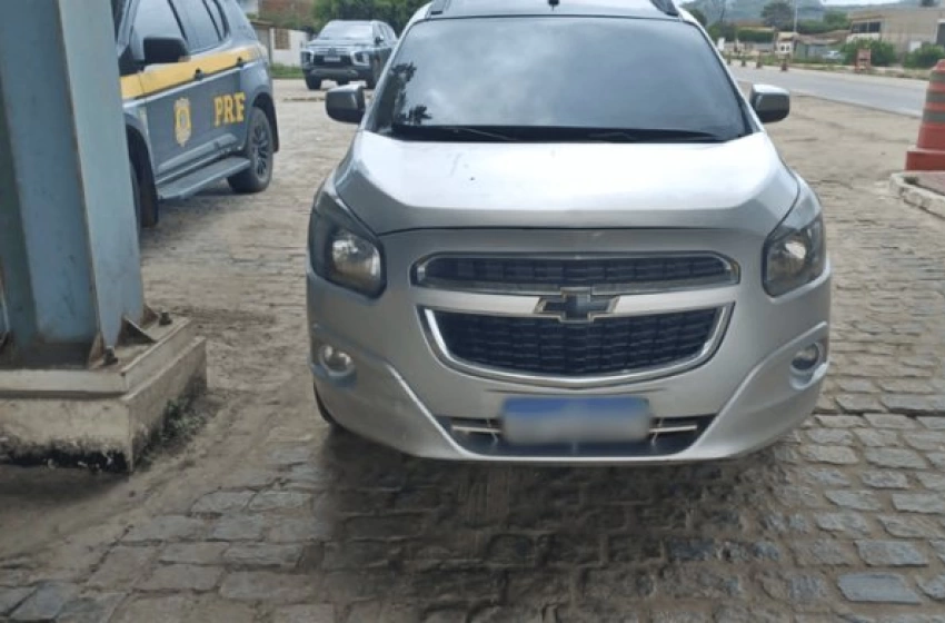 Imagem Veículo recuperado pela PRF na Paraíba