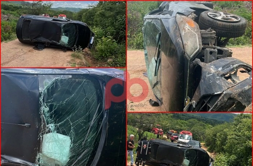 Imagem Acidente automobilístico na zona rural de São Francisco