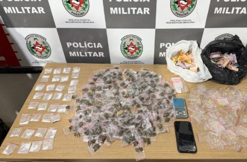 Imagem Drogas apreendidas em ação da PM