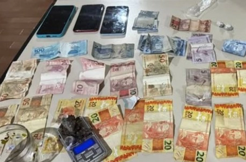 Imagem Drogas apreendidas pela polícia militar em Santa Helena 