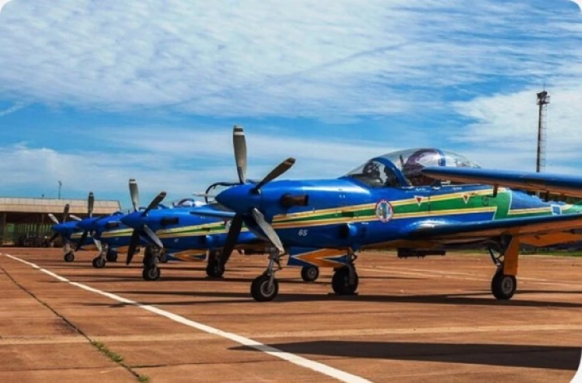 Imagem Apresentação da Esquadrilha da Fumaça