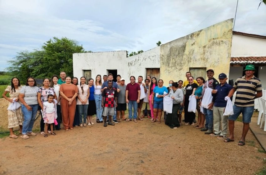 Imagem Helder Carvalho leva segurança alimentar à comunidade rural Xique-xique com expansão do Programa Pão na Mesa