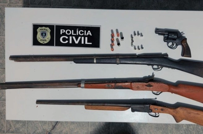 Imagem Armas de fogo apreendidas pela polícia civil na zona rural de Areia 