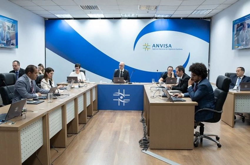 Imagem 4ª Reunião Ordinária Pública da Diretoria Colegiada da Anvisa, realizada no edifício-sede da organização, em Brasília