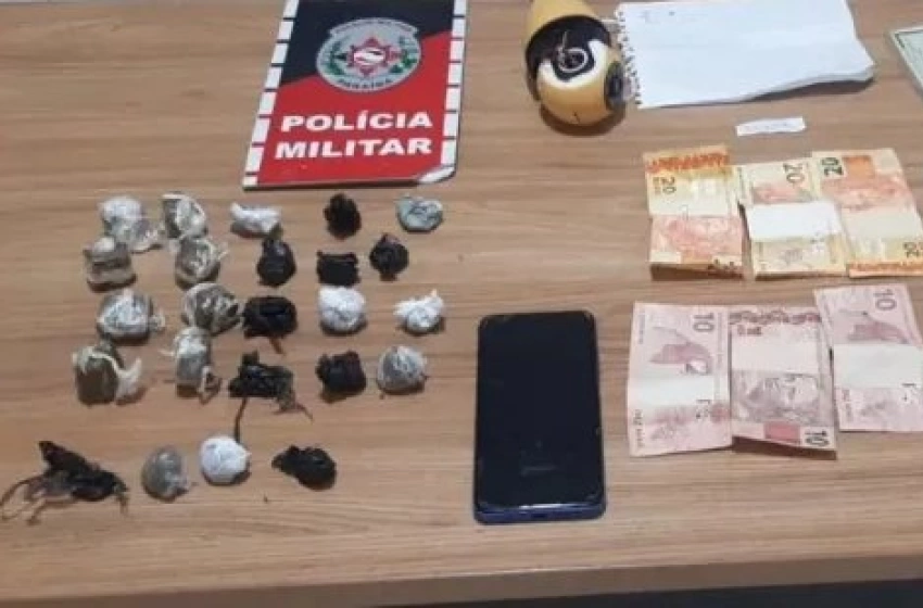 Imagem Drogas apreendidas em ação da PM