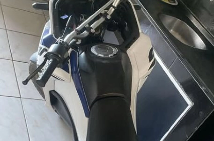 Imagem Moto adulterada apreendida pela PM em Bonito de Santa Fé 